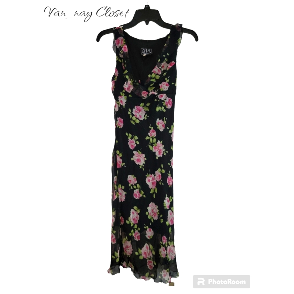 City triangle 90s floral dress